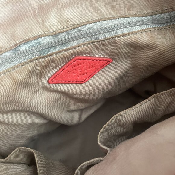 Fossil Red Pebbled Leather Purse - Picture 12 of 13